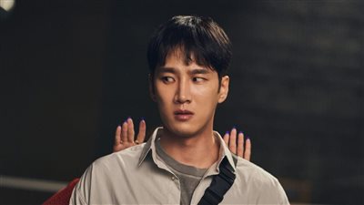 الممثل الكوري آهن بو هيون يستعد لإبهار الجمهور بـ 