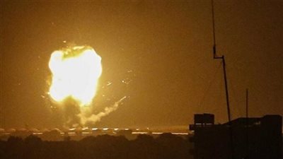 اشتباكات عنيفة وانفجارات بمحيط مطار الثعلة العسكري في السويداء السورية (فيديو)