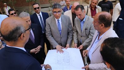 محافظ الجيزة يضع حجر أساس إنشاء مكتبة مصر العامة بشارع خاتم المرسلين بالعمرانية 