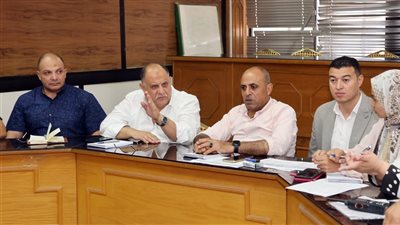 سكرتير مساعد الإسماعيلية يتابع الموقف التنفيذي لمنظومة التقنين