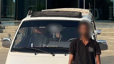 القبض على سائق ميكروباص حاول الاعتداء على راكب بقطعة حديدية في الجيزة