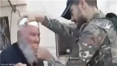 إعدام ميداني وقص شوارب وإذلال للرجال، ماذا يفعل الأمن السوري في السويداء؟ (فيديو)