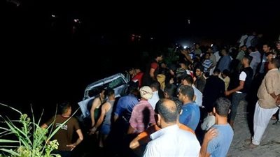 مصرع شخص وإصابة 8 آخرين في انقلاب سيارة بمياه مشروع عبد القادر في البحيرة