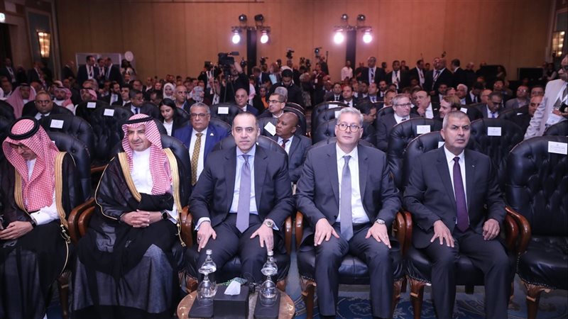 وزير البترول يفتتح
