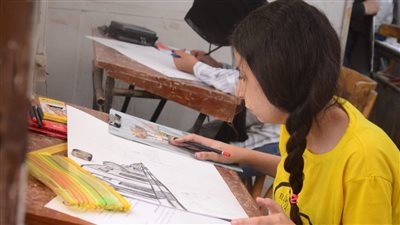 إقبال كثيف على اختبارات القدرات بكلية التربية الفنية جامعة حلوان (فيديو وصور) 