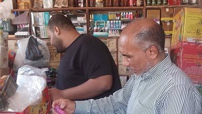 تحرير 23 مخالفة متنوعة في حملة تموينية بواحة الداخلة بالوادي الجديد (صور)