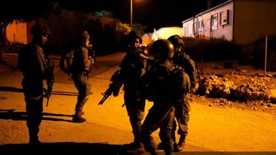 انسحاب أوسع والعودة للحرب واردة، القناة 13 الإسرائيلية تكشف عن مسودة اتفاق جديدة بغزة