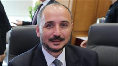 تجديد ندب الدكتور عمر شريف للقيام بأعمال أمين المجلس الأعلى للمستشفيات الجامعية