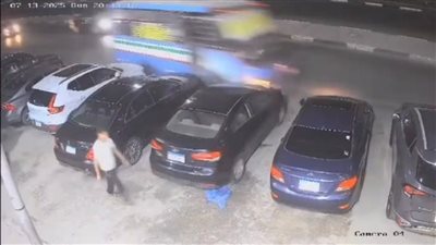 سائق أتوبيس اقتحم معرض سيارات في حدائق القبة: مكنش قصدي والفرامل اختلت من إيدي فجأة