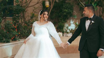 وسط أجواء عائلية، عادل الرفاعي يحتفل بزفافه على أسماء طارق