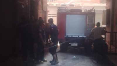 إخماد حريق داخل شقة سكنية بالقليوبية (صور)