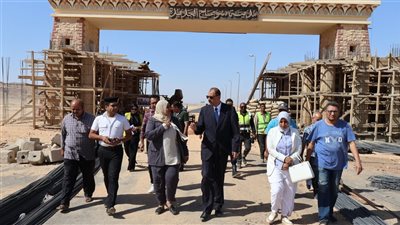 محافظ سوهاج يتفقد أعمال تطوير مداخل المدن
