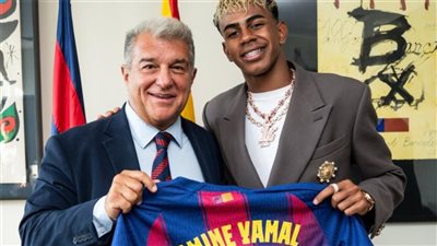 تعليق لامين يامال على عقده الجديد مع برشلونة وارتداء القميص رقم 10