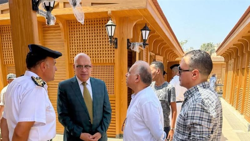أكشاك بيع الكتب بالأزبكية،