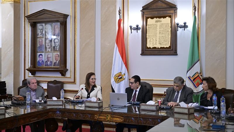 اجتماع لجنة المؤتمر