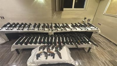 ضبط 51 قطعة سلاح ناري و17 قضية مخدرات بحملات أمنية في 3 محافظات