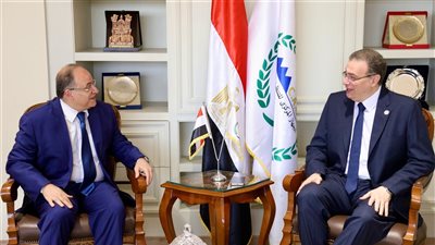 رئيس التنظيم والإدارة ورئيس هيئة الدواء يبحثان تعزيز التعاون المشترك 