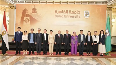 جامعتا القاهرة وجيجيانغ الصينية تبحثان تعزيز علاقات التعاون المشترك 