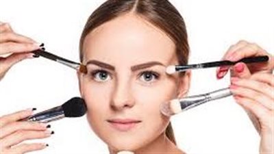  تفسير حلم وضع المكياج في المنام وعلاقته بالتخلص من المشكلات