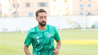 الإسماعيلي يعاقب مروان حمدي بسبب ظهوره بقميص بيراميدز