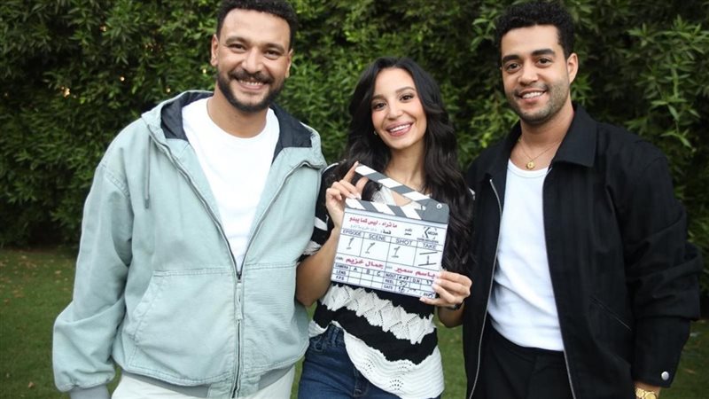أبطال المسلسل.فيتو