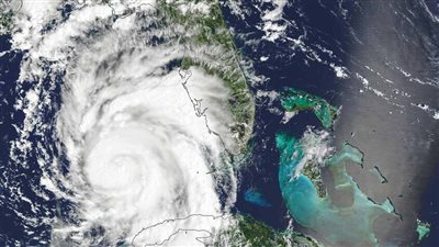 العاصفة كلوديا تقتل 3 أشخاص بالبرتغال وتتسبب بفيضانات في بريطانيا