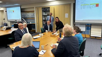 توقيع اتفاقية تعاون جديدة بين جامعتي المنصورة ومانشستر في الصيدلة الإكلينيكية