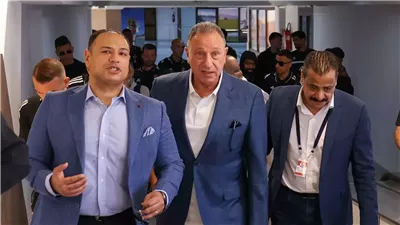 سفير مصر في تونس يستقبل بعثة الأهلي