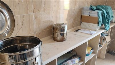 الصحة: إغلاق 12 منشأة طبية غير مرخصة والقبض على شخص ينتحل صفة طبيب بالبحيرة