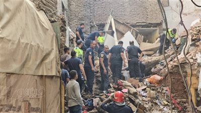  الإسعاف: مصرع شخص وإصابة 4 آخرين حصيلة أولية لـ ضحايا عقار الساحل المنهار (صور)