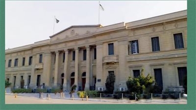 حقوق القاهرة تنظم دورة قانونية متخصصة حول الاستثمار العقاري 