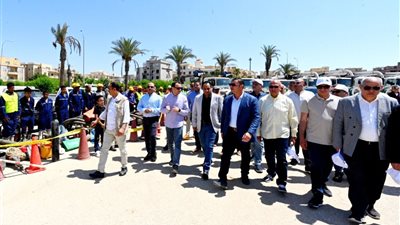 وزير الإسكان يتفقد الأعمال الجاري تنفيذها لتطوير محور 26 يوليو بنطاق 6 أكتوبر والشيخ زايد