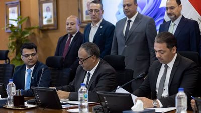 البترول توقع مذكرة تفاهم مع سيمنز وDNV وإنكسبرت إنرجي لتعزيز مستويات السلامة وتحديث خطوط الأنابيب 