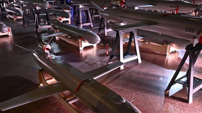 الدفاع الجوي الروسي: أسقطنا 93 طائرة مسيرة أوكرانية خلال الليل