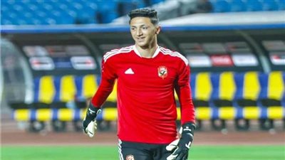 مصطفى مخلوف ينتظر حسم مصيره مع الأهلي