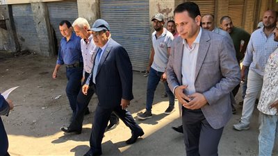 محافظ الدقهلية يتابع وصول مياه الشرب بالبر الشرقي في نبروه (صور)