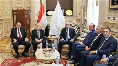 رئيس محكمة النقض يستقبل رئيس هيئة النيابة الإدارية للتهنئة بتوليه المنصب