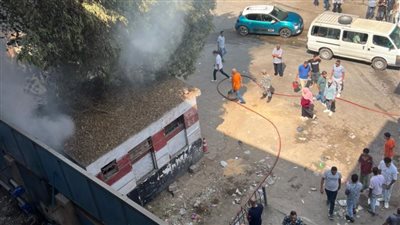 إخماد حريق مخلفات بجوار محطة مترو كلية الزراعة (صور)