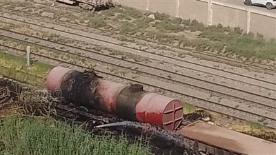 إخماد حريق نشب في مخلفات وحشائش بمحيط مزلقان الشاملة ببني سويف