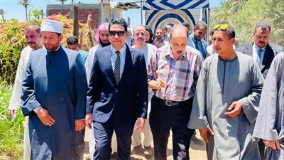 نائب محافظ سوهاج يفتتح محطة تنقية المياه بقرية تونس (صور)