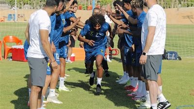 كيف استقبل لاعبو كهرباء الإسماعيلية صفقة الفريق الجديدة؟ (صور)