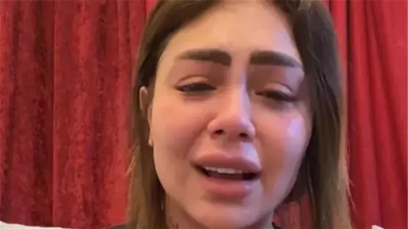 هدير عبد الرازق 