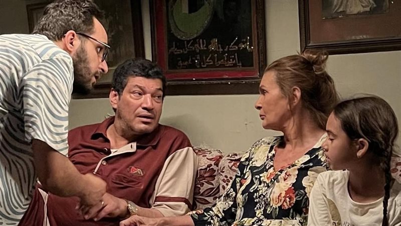 يسرا وباسم سمرة من