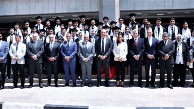 الحنفي يشهد حفل تخرج دفعة جديدة من طلاب معهد هندسة وتكنولوجيا الطيران