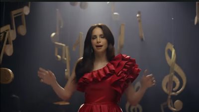 آمال ماهر تطرح ألبومها الجديد حاجة غير (فيديو)