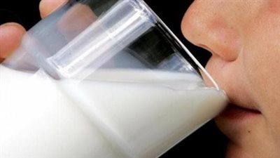 تفسير حلم شرب اللبن في المنام وعلاقته بالخير الكثير والرزق الوفير 