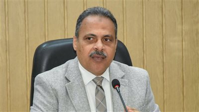 محافظ الشرقية: المراكز التكنولوجية استقبلت 180 ألف طلب من المواطنين 