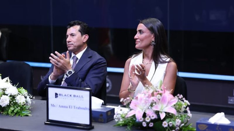 وزير الرياضة يشهد