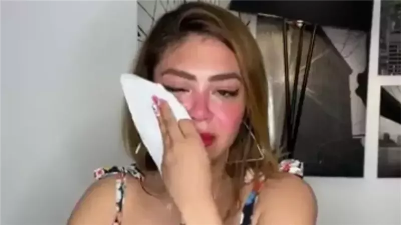 البلوجر هدير عبد