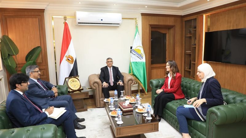 اجتماع محافظ الجيزة